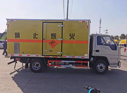 海西爆破器材运输车