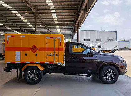 海西爆破器材运输车